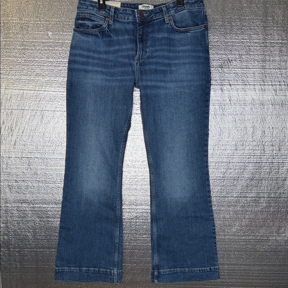 Wrangler Retro Mae Women's Dark Blue Flare Jeans NWT 33/32